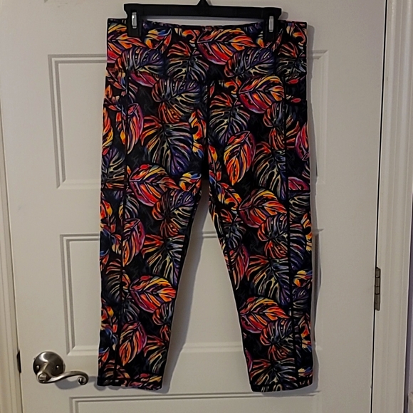 CVG ~ Constantly Varied Gear Tropic Like It's Hot Capri Large - Picture 1 of 4